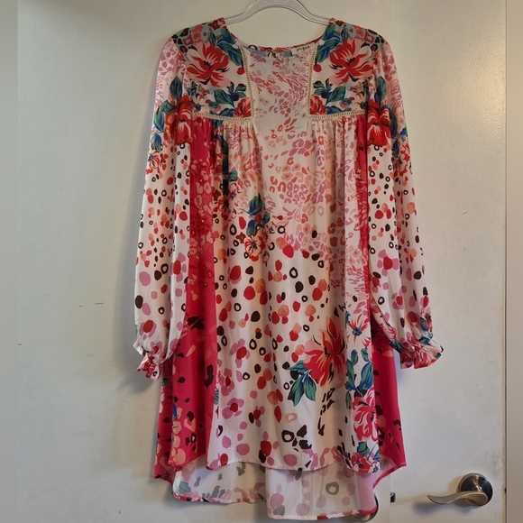 Umgee Dresses & Skirts - UMGEE Floral Long Sleeve Dress Large